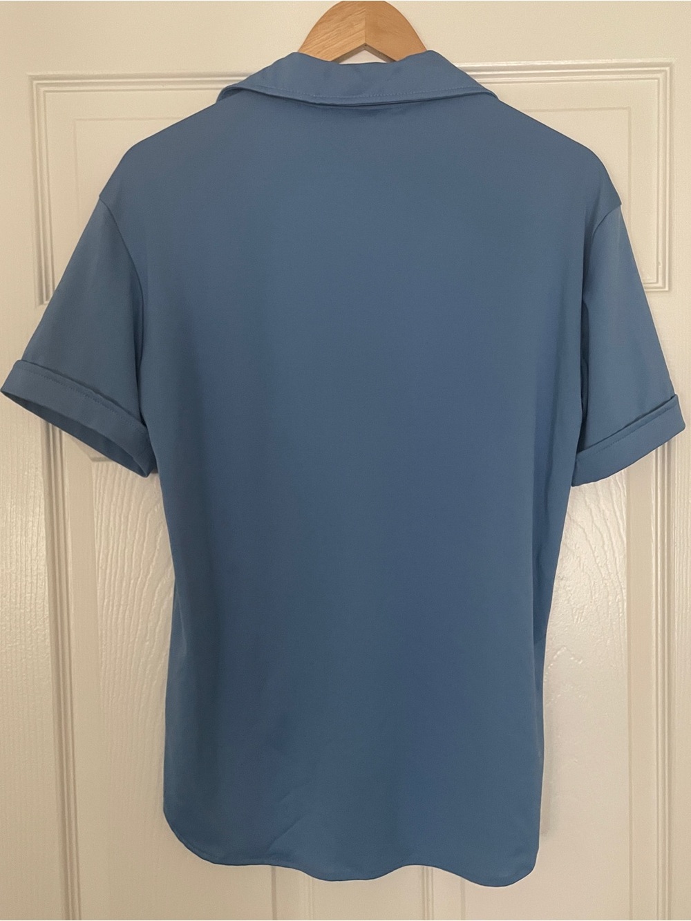 👕 Universal Gear Men's Light Blue Short-Sleeve Button Down Polo Shirt 👕 - Picture 3 of 4
